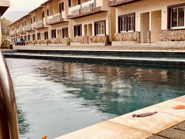 #199 - Casa para Venda em São Sebastião - SP